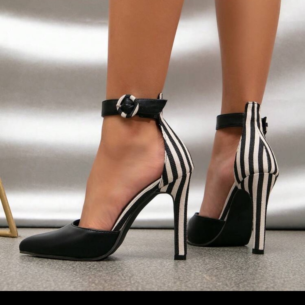 Never Worn Black and white heels